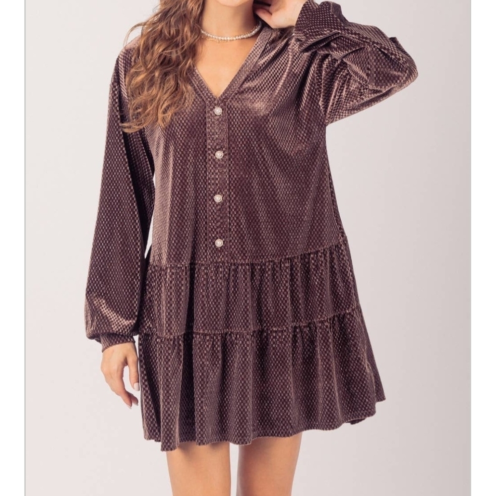 New In Chic Velvet in Rich Brown Textured V-Neck Long Sleeve Mini Dress Size L - Picture 2 of 12